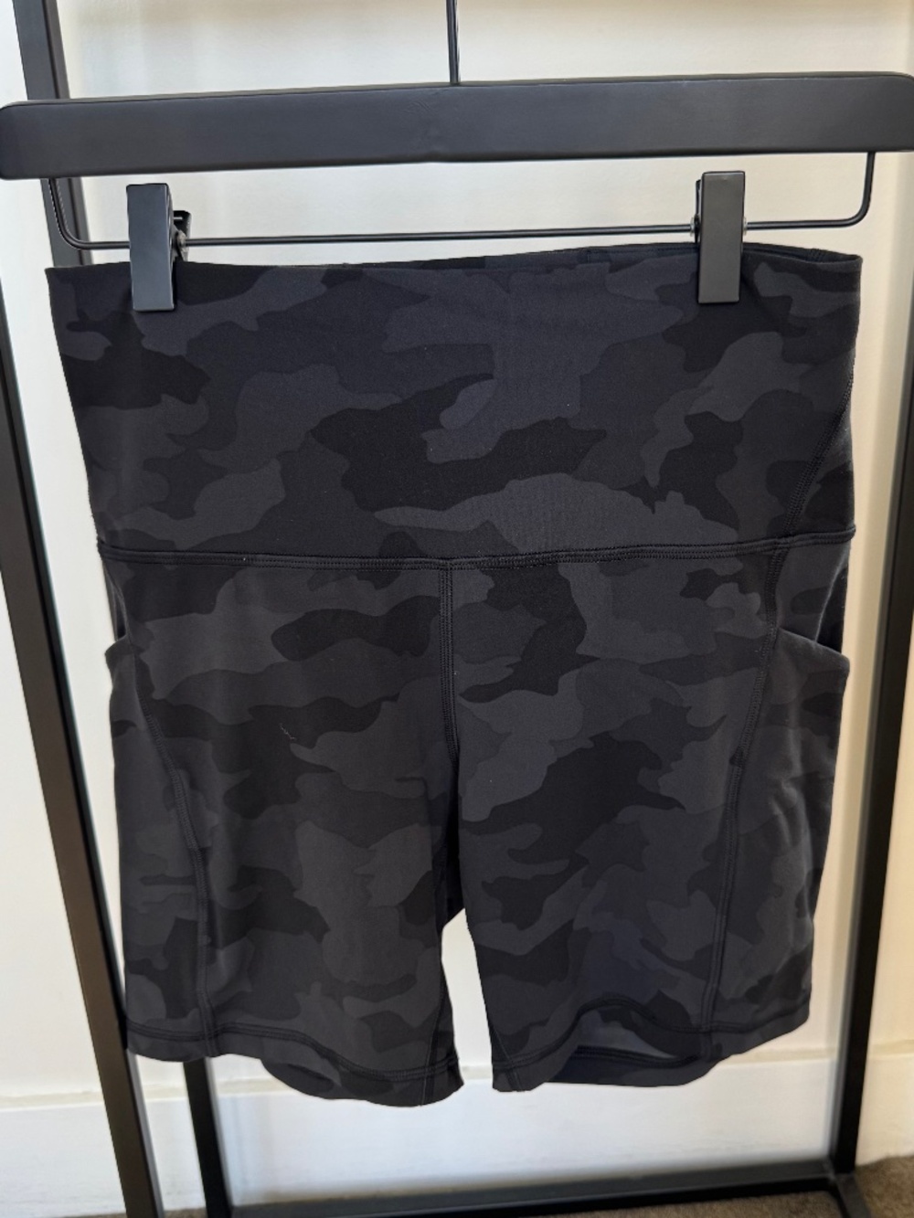 Lululemon Align High-Rise Short with Pockets 6" - Camo Black Grey Size 8